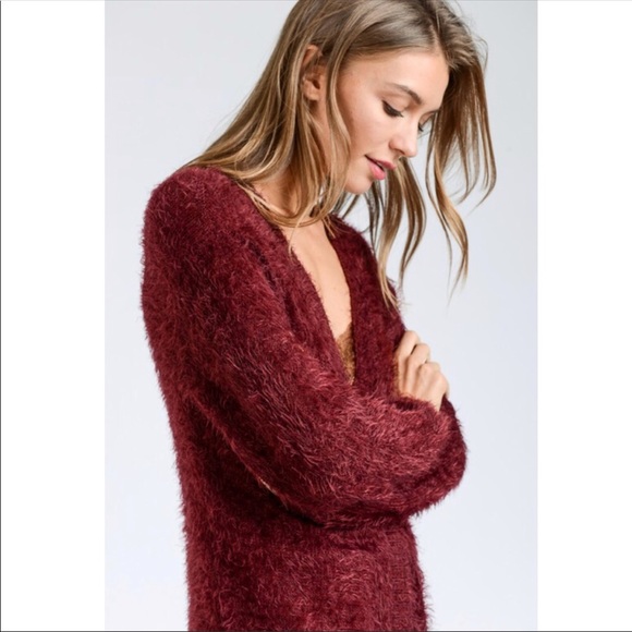 ✨Wine colored Fuzzy cozy Cardigan Sweater ✨ - Picture 3 of 8